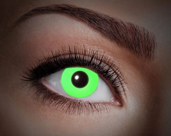 84089041.u73_UV_Flash_Green_by_night.jpg