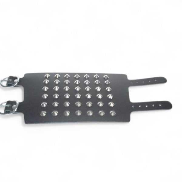 armband spitznieten2-Photoroom.jpg